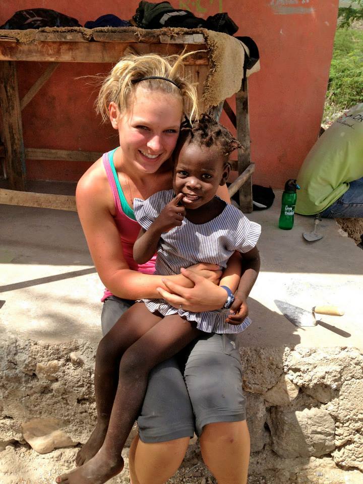 content_kaleigh_in_haiti_with_little_girl